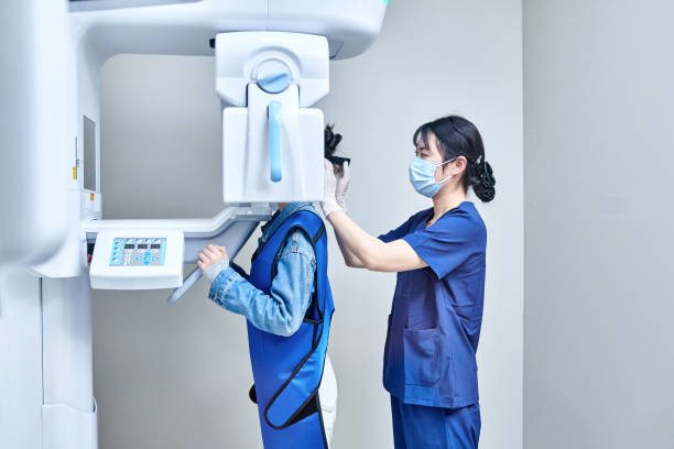 Best Emergency Broken Tooth Repair in Country Clu, MO